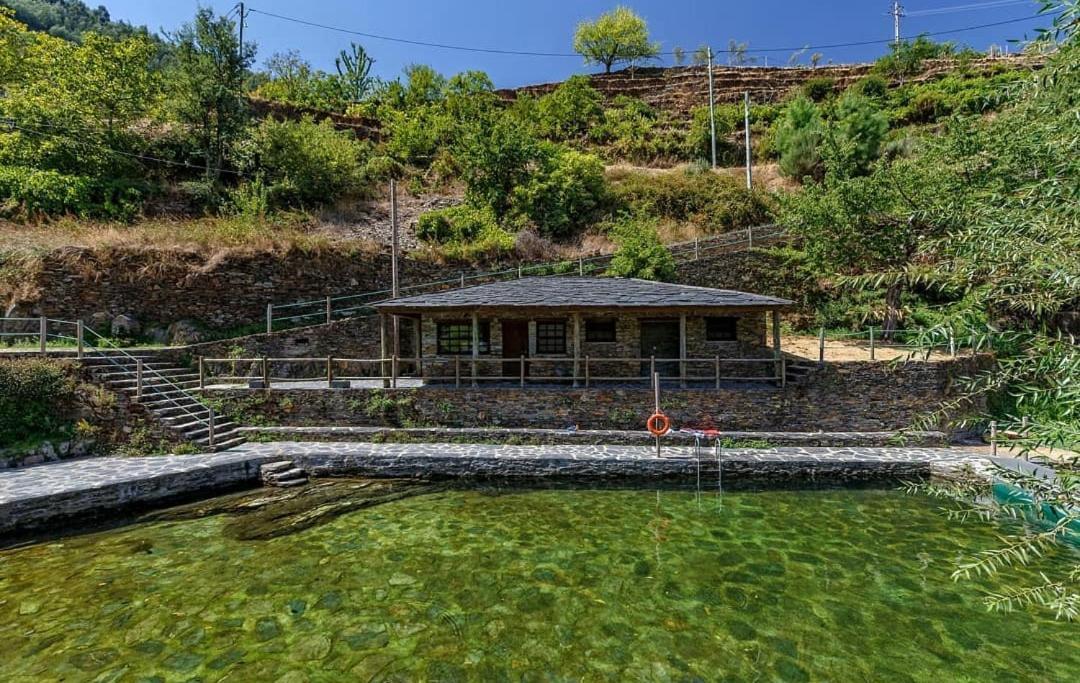 Fonte D' Amandos Bed & Breakfast Арганил Екстериор снимка